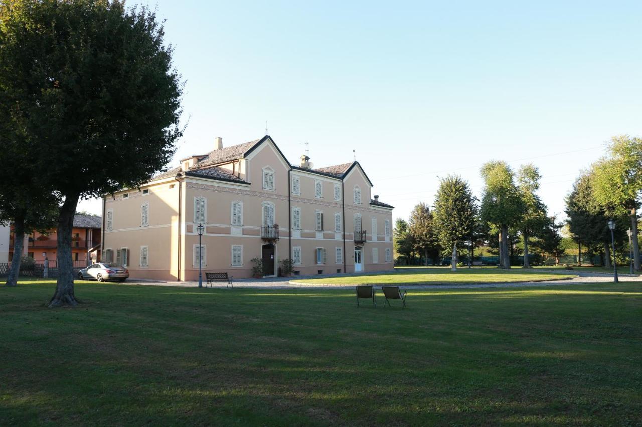 Villa Meli Lupi - Residenze Temporanee Парма Екстер'єр фото